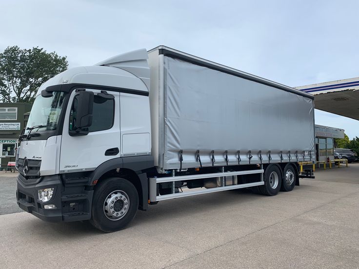 HR TRUCK